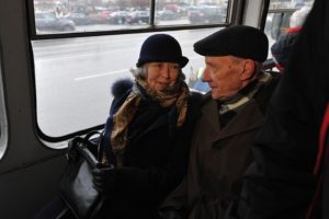 Льготы для пенсионеров москвы в транспорте питера
