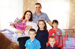 10000 Рублей Многодетным Семьям Помощь К Школе В Москве